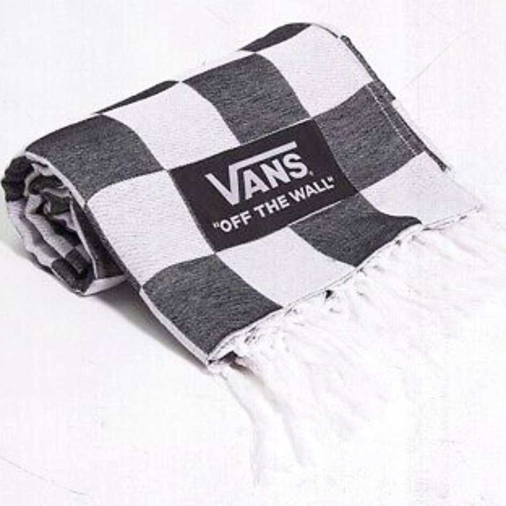 Vans Family Checkerboard Off The Wall Premium Cotton Throw Blanket Black White